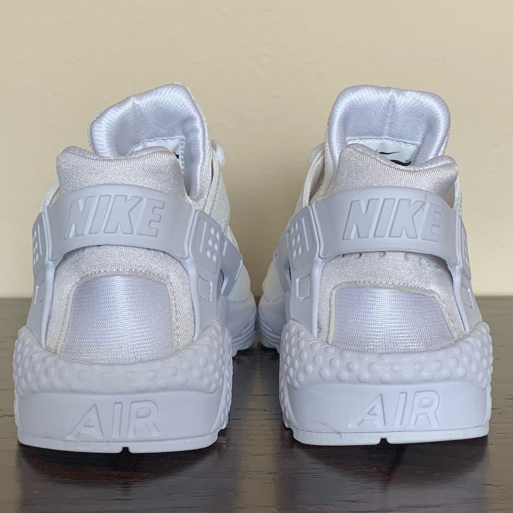 Nike Women’s Air Huarache Run - Picture 2 of 8